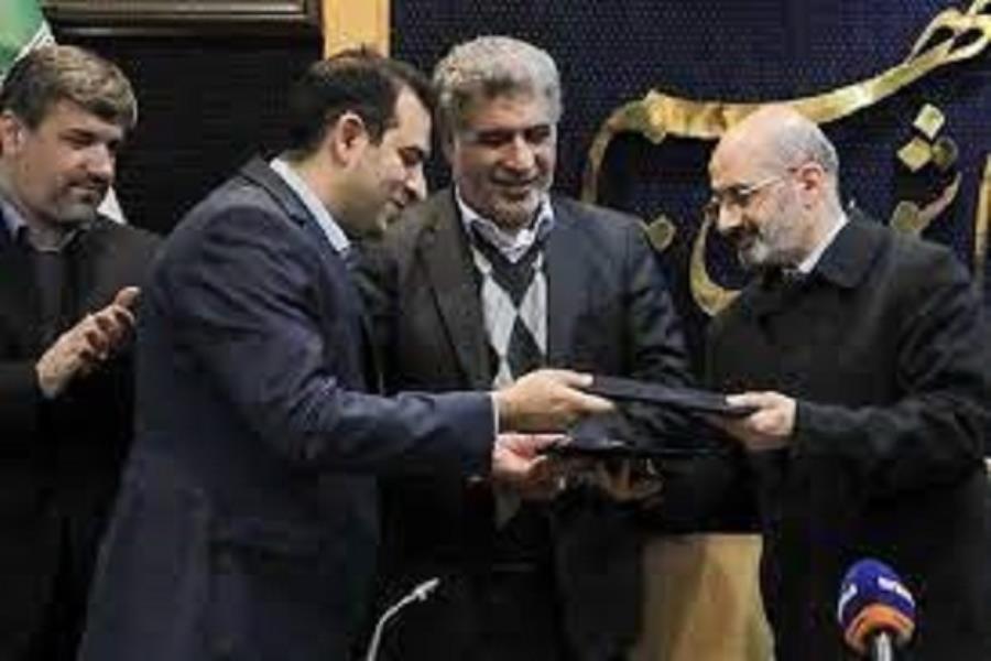 ­امضای تفاهم‌نامه ساخت ۵۶۰ واحد مسکونی اعضای هیات علمی دانشگاه صنعتی‌شریف